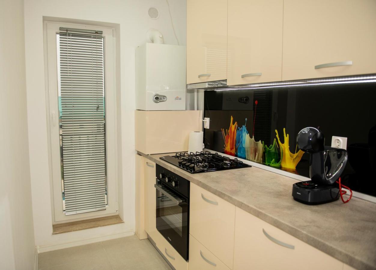 Raphael Apartment North Bucharest Cosmopolis Stefanestii de Jos Buitenkant foto