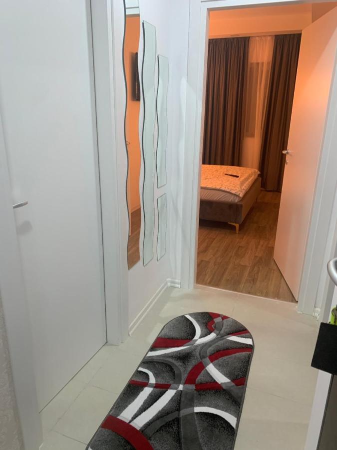 Raphael Apartment North Bucharest Cosmopolis Stefanestii de Jos Buitenkant foto